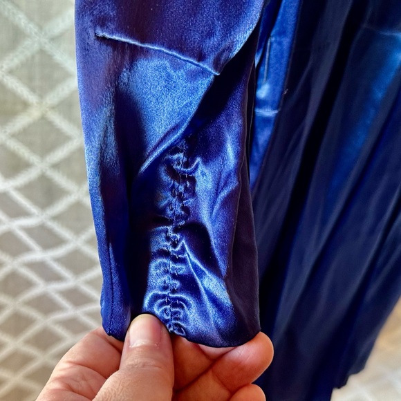 Vintage Hand Made 1940’s Style Ink Blue Satin Knee Length Dress, size 16 - Picture 4 of 6